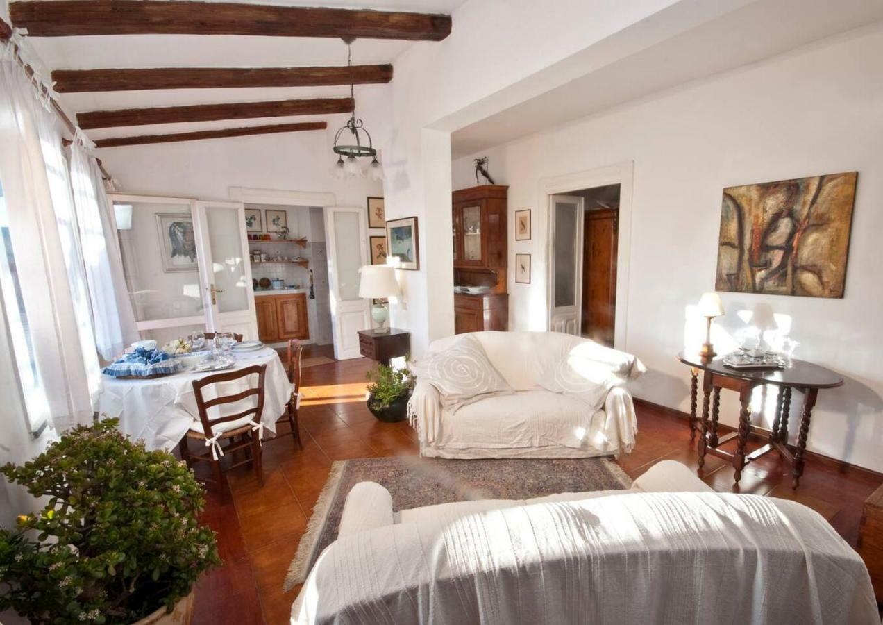 Attico In Centro Con Vista Della Torre - Cozy Penthouse Facing To The Tower Leilighet Oristano Eksteriør bilde