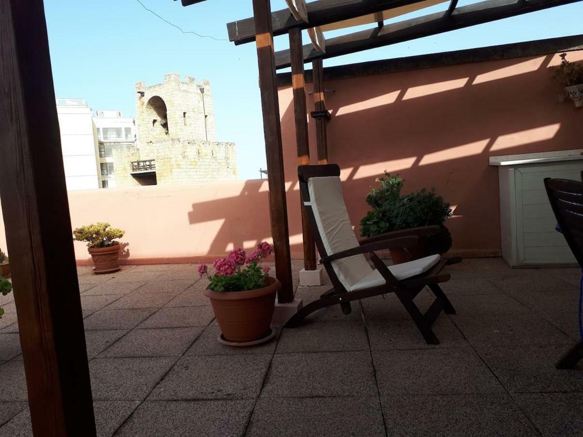 Attico In Centro Con Vista Della Torre - Cozy Penthouse Facing To The Tower Leilighet Oristano Eksteriør bilde